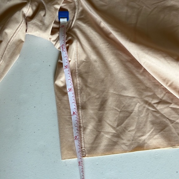 Spanx Thinstincts Open Bust Bodysuit Nude Small EUC - Picture 9 of 10